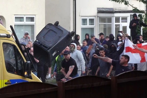 bins-were-thrown-at-police-vehicles